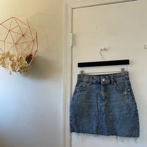 Jean distressed skirt